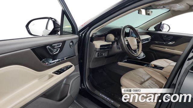 Lincoln Corsair 2020 — photo 10