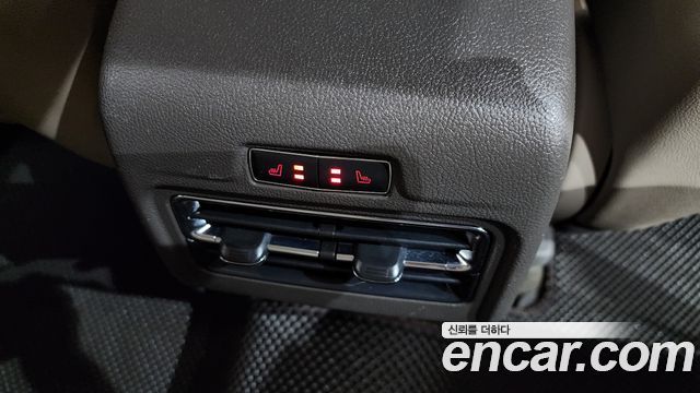 Lincoln Corsair 2020 — photo 18