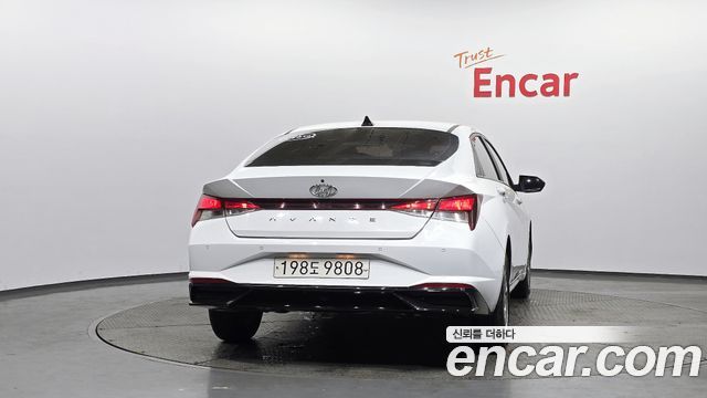 Hyundai AVANTE 2023 — photo 4