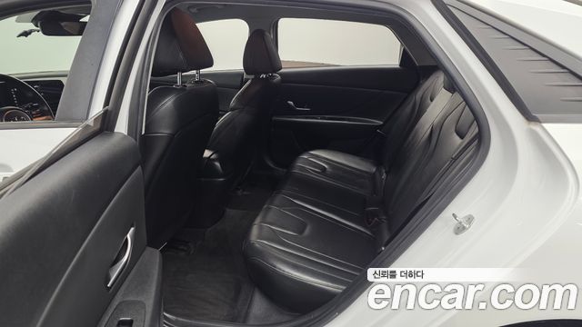 Hyundai AVANTE 2023 — photo 12