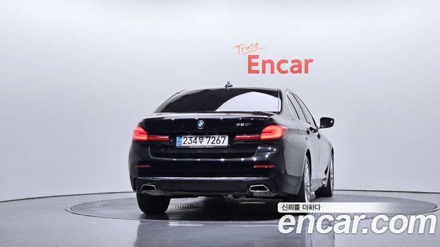 BMW 5-Series 2023 — photo 4