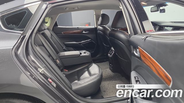 Kia K7 2017 — photo 17