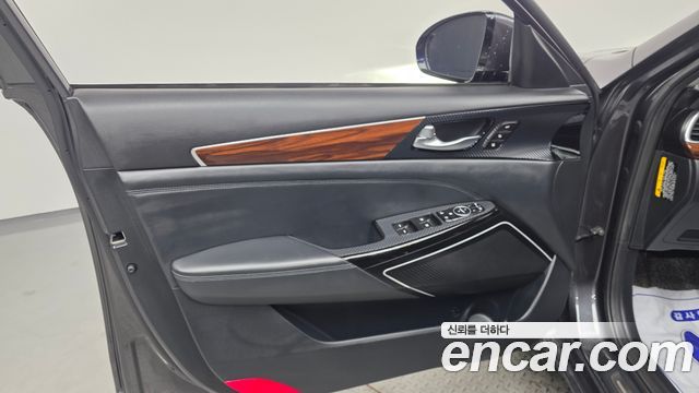 Kia K7 2017 — photo 14