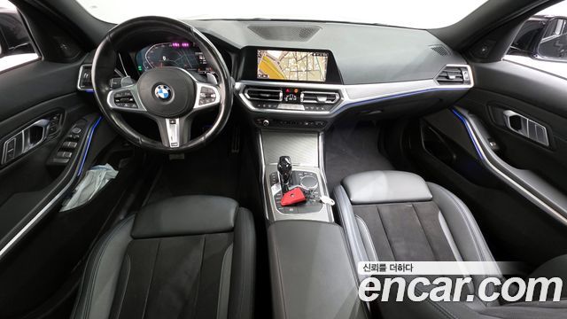 BMW 3-Series 2021 — photo 10