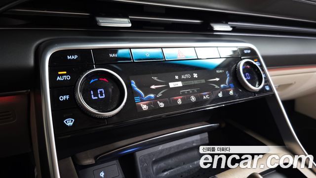 Genesis GV80 2023 — photo 22