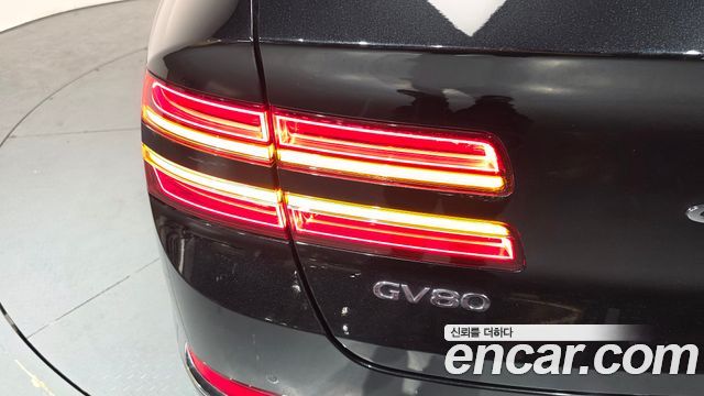 Genesis GV80 2023 — photo 9