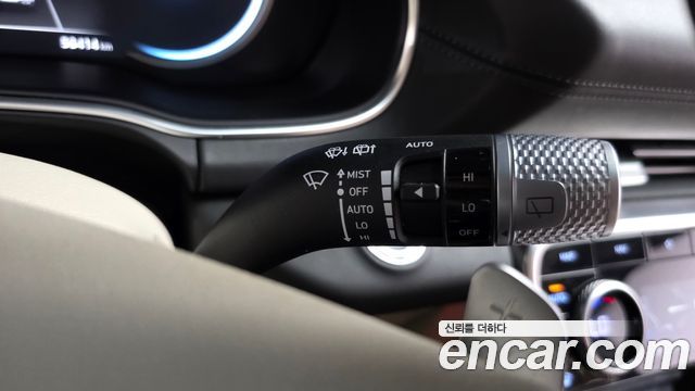 Genesis GV80 2023 — photo 29