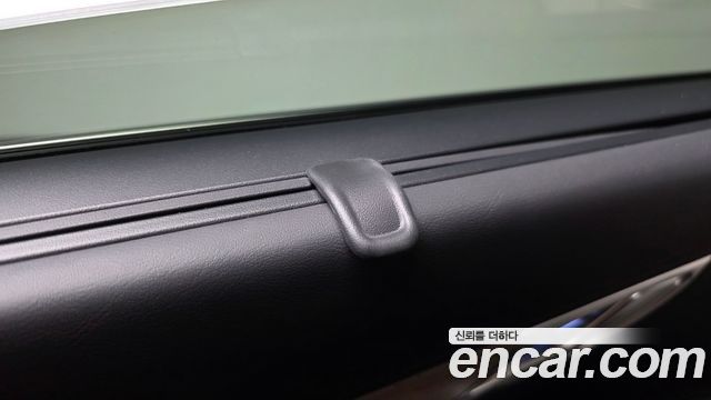 Genesis GV80 2023 — photo 31