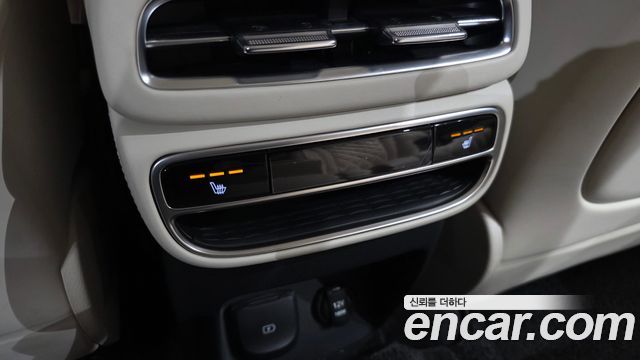 Genesis GV80 2023 — photo 33