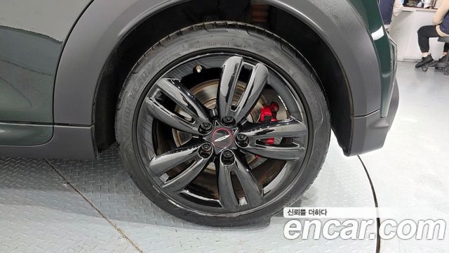 Mini Cooper Convertible 2024 — photo 5