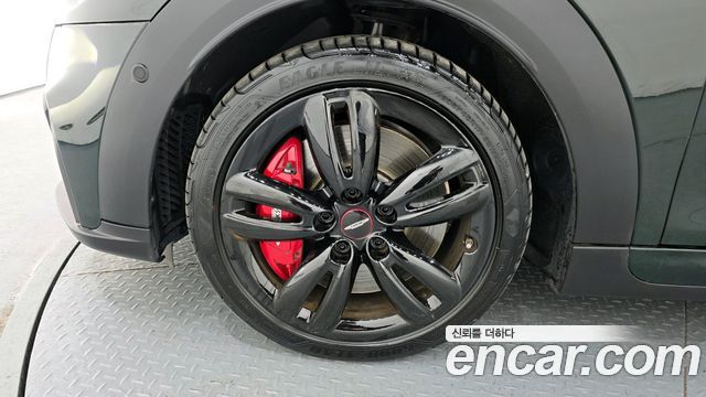Mini Cooper Convertible 2024 — photo 7