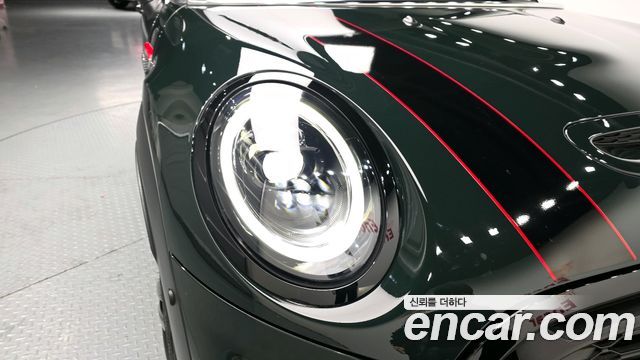 Mini Cooper Convertible 2024 — photo 8