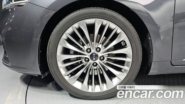 Kia K7 2017 — photo 5