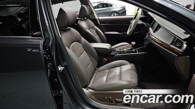 Kia K7 2017 — photo 10