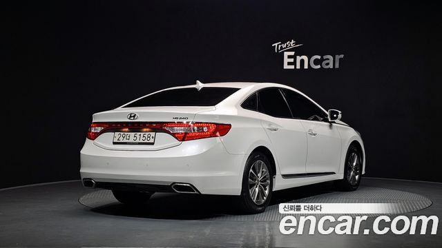 Hyundai Grandeur 2015 — photo 2
