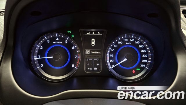 Hyundai Grandeur 2015 — photo 11
