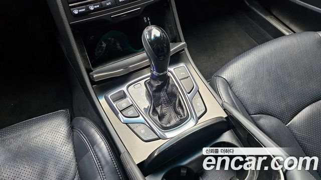 Hyundai Grandeur 2015 — photo 12