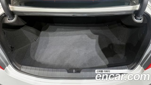 Hyundai Grandeur 2015 — photo 29
