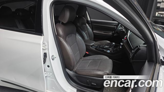 Hyundai Grandeur 2017 — photo 18