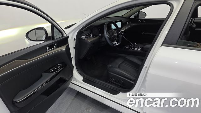 Kia K5 2022 — photo 10