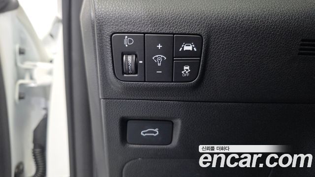 Kia K5 2022 — photo 14