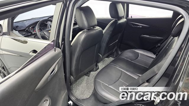 Chevrolet Korea Spark 2018 — photo 11