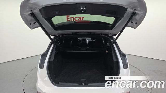 Lincoln MKC 2015 — photo 20