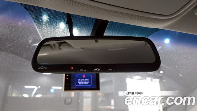 Kia K5 2017 — photo 23