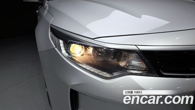 Kia K5 2017 — photo 8