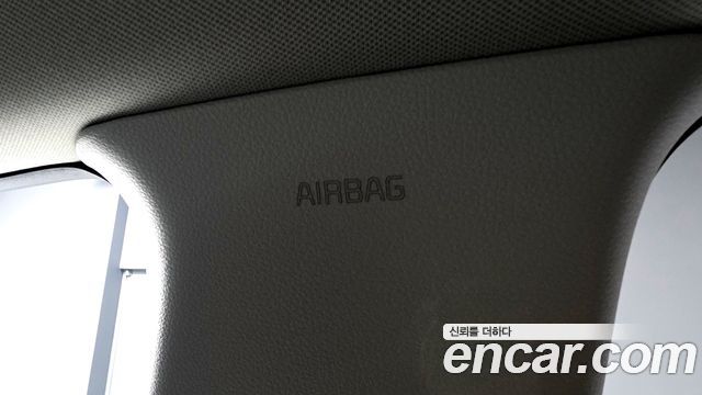 Kia K5 2017 — photo 28