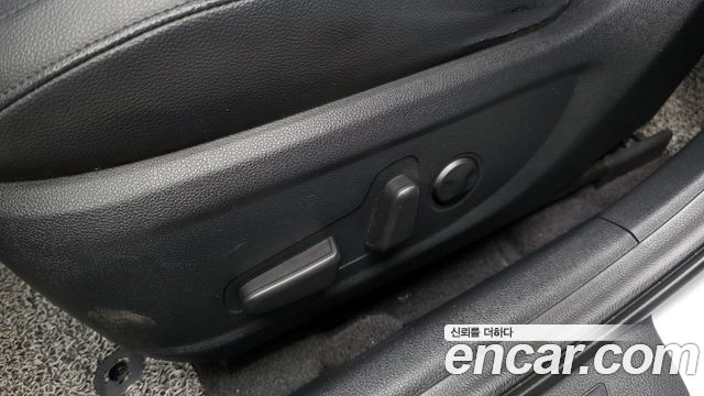 Kia K5 2017 — photo 29
