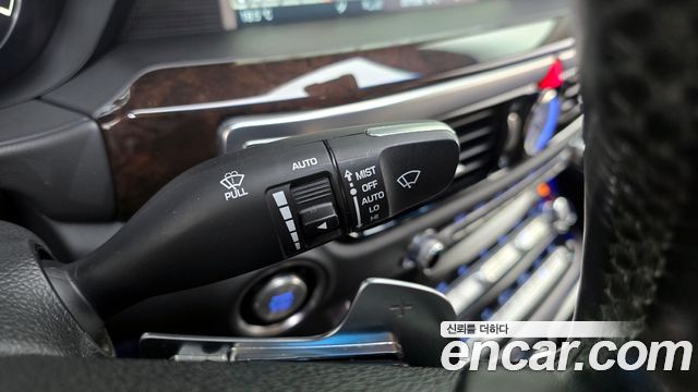 Genesis EQ900 2016 — photo 17
