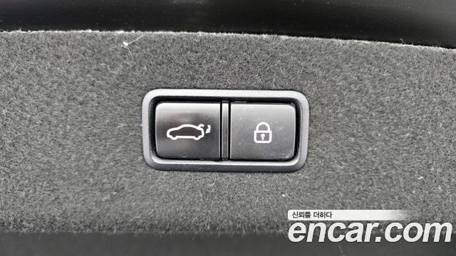 Genesis EQ900 2016 — photo 20