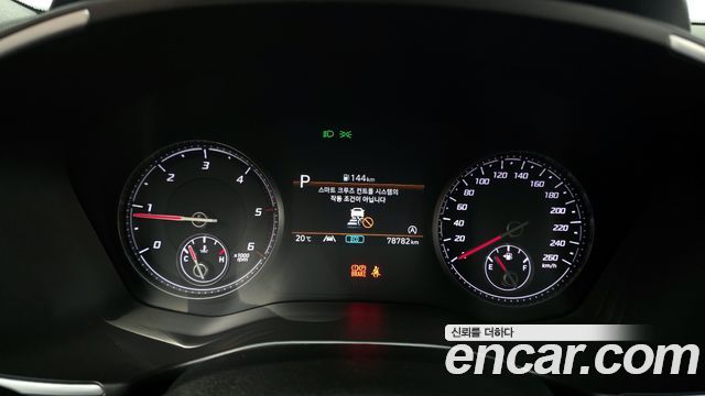 Hyundai Santafe 2021 — photo 11