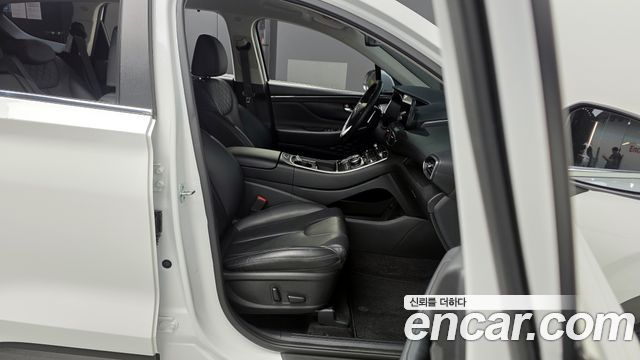 Hyundai Santafe 2021 — photo 17