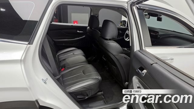 Hyundai Santafe 2021 — photo 18
