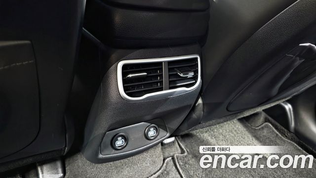 Hyundai Santafe 2021 — photo 37