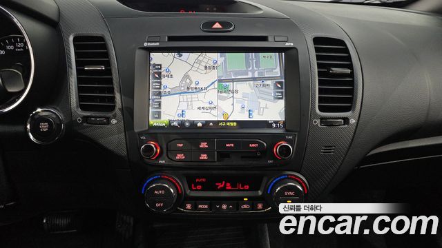 Kia K3 2017 — photo 12