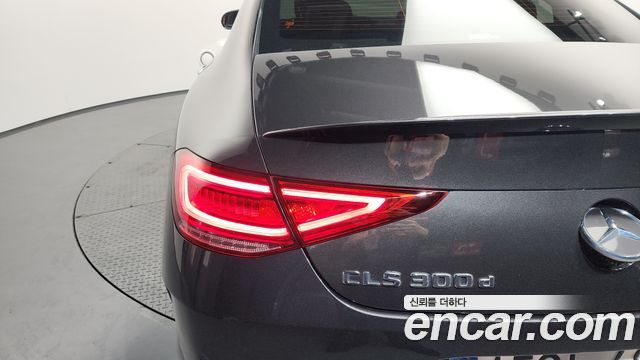 Mercedes-Benz CLS-Class 2022 — photo 9