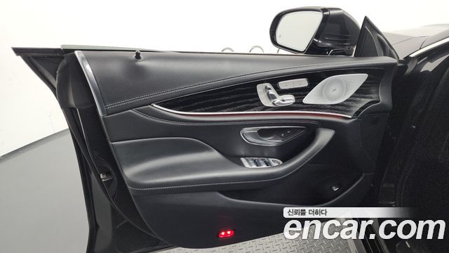 Mercedes-Benz CLS-Class 2022 — photo 14
