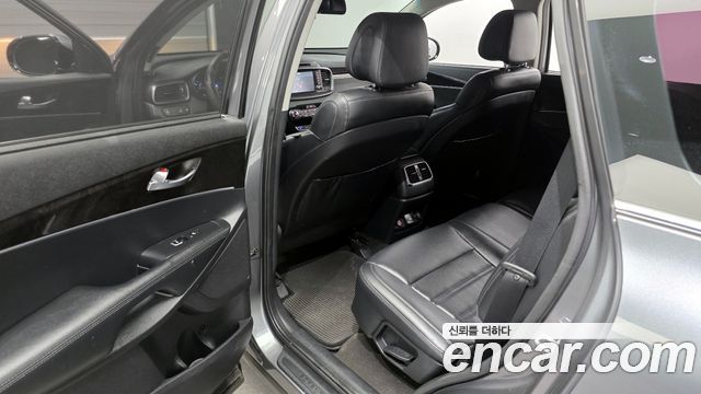Kia Sorento 2015 — photo 16