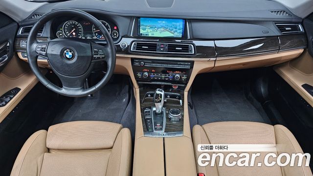 BMW 7-Series 2014 — photo 7