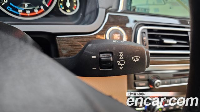 BMW 7-Series 2014 — photo 16
