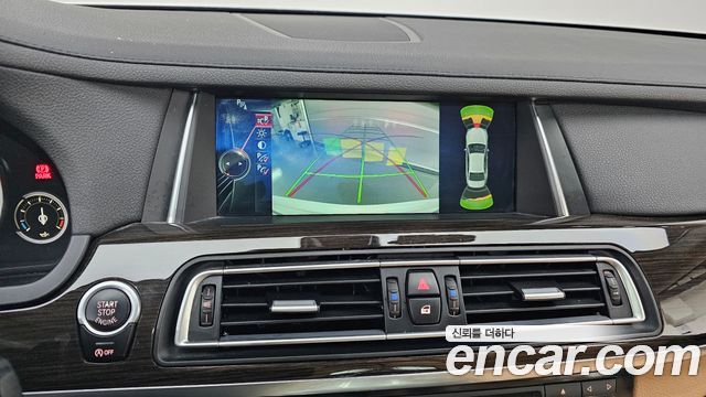 BMW 7-Series 2014 — photo 17