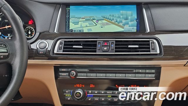 BMW 7-Series 2014 — photo 19