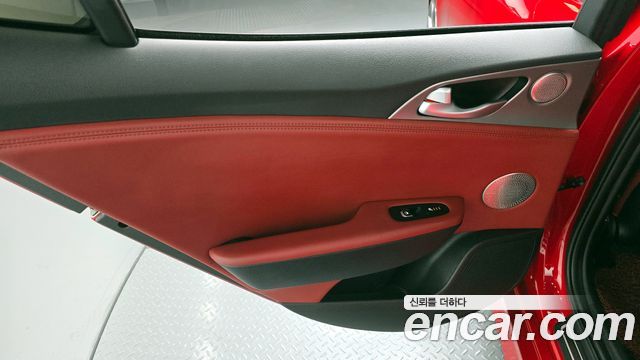 Kia Stinger 2019 — photo 15