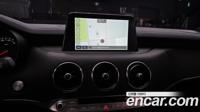 Kia Stinger 2019 — photo 35