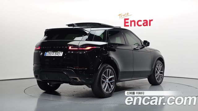 Land Rover Range Rover Evoque 2025 — photo 2