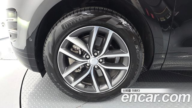 Land Rover Range Rover Evoque 2025 — photo 5