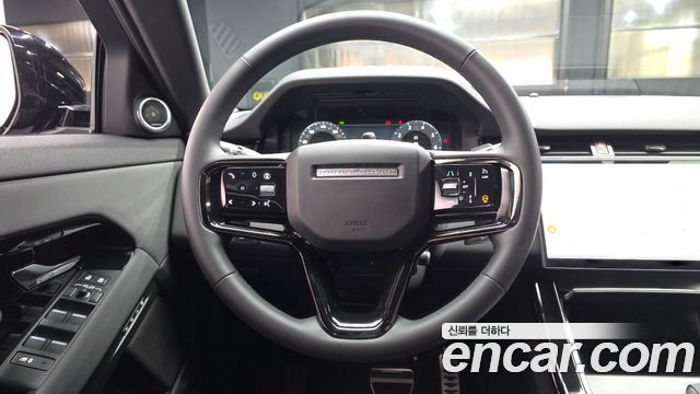 Land Rover Range Rover Evoque 2025 — photo 13